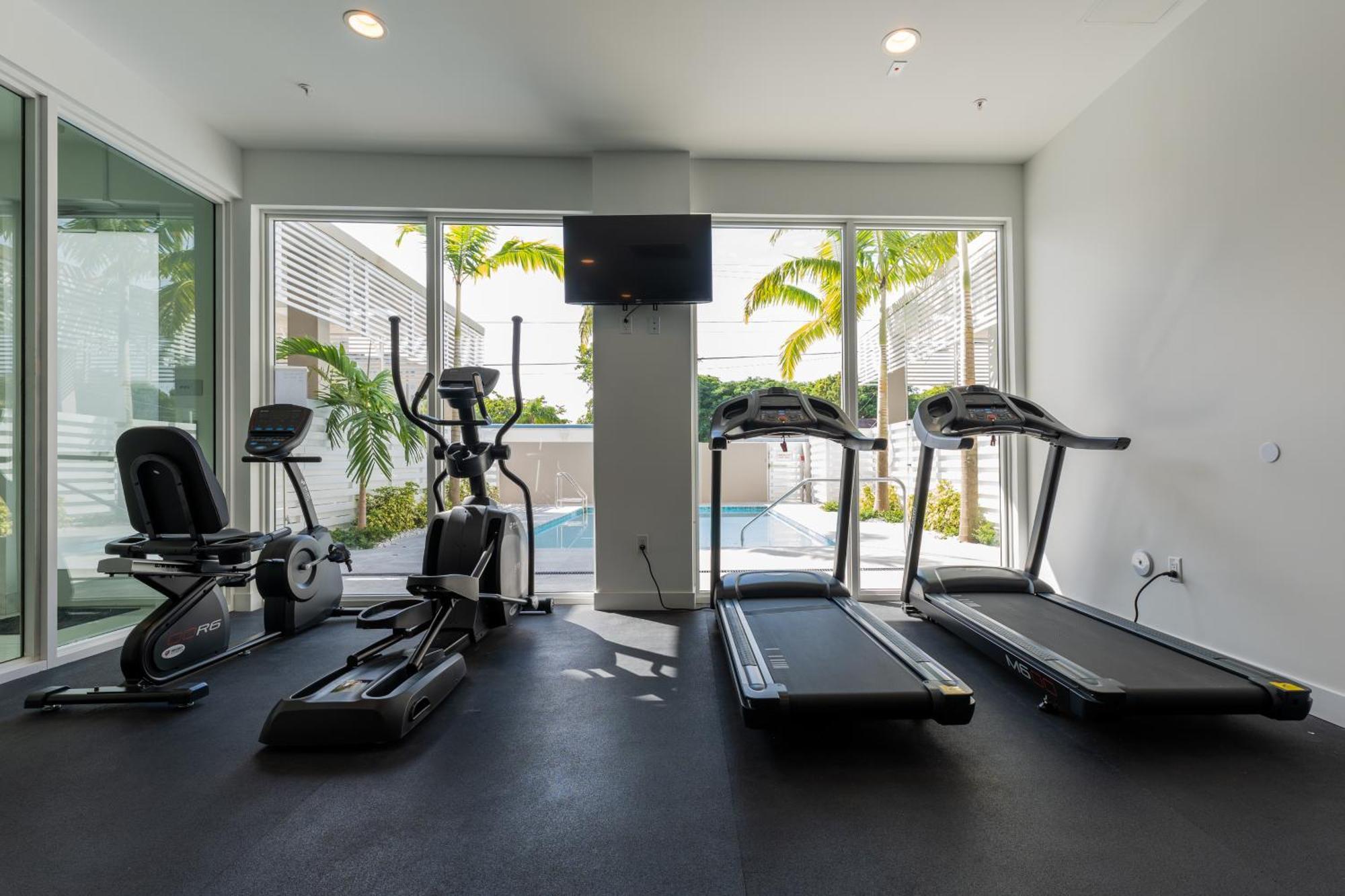 Miami Wood Apart Hotel New 2024 - Private Terrace - Free Garage - Beach 5 Min Χόλιγουντ Εξωτερικό φωτογραφία